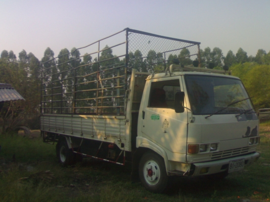 ขาย 6ล้อ hino ช่วงยาว 5ม. เครื่อง117 แรงสวยๆคับ ขาย 6ล้อ hino ช่วงยาว 5ม. เครื่อง117 แรงสวยๆคับ