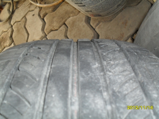 ยางขอบ16สวยๆ มารับเองเหลือ 1000 เท่านั้นไม่อยากเก็บ