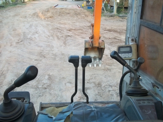 ขาย KOBELCO SK50UR-2 สภาพเก่านอก (ใช้ในไทย 2 เดือน)มี VDO