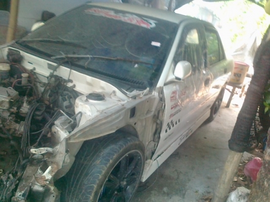 รถปี96พวงมาลัยพาวเอวร์ รองผู้ว่าฝากขาย จอดหน้าบ้านไม่ใช่เต๊นนะครับมาดูและต่อราคากับคนขับรถได้เลย รถเดิมๆขับดีขี่ดีคัสซีสวยไม่ผุเครื่องแน่นเสียงเพราะช่วงล่างนิ่ม คานหน้ามีเลข สีสวย ภายในสอาดมากๆ