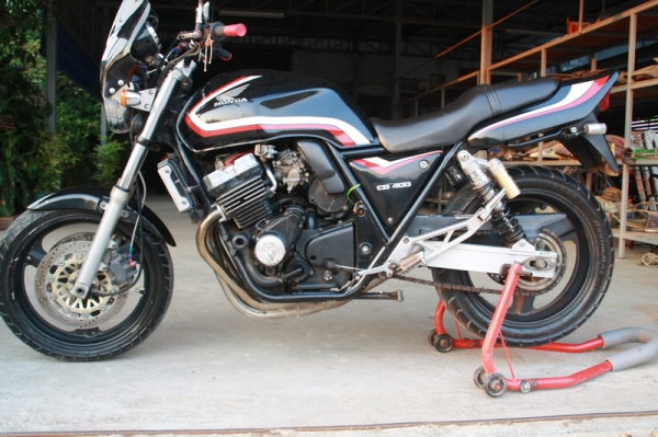 ขาย CB 400  ปี 93 อินวอย สรรพสามิตแท้ เครื่องดี  รถเดิมสวย สีใหม่ 69000