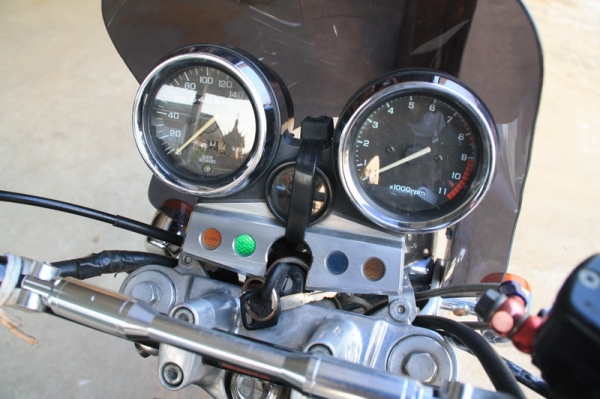 ขาย CB 400  ปี 93 อินวอย สรรพสามิตแท้ เครื่องดี  รถเดิมสวย สีใหม่ 69000