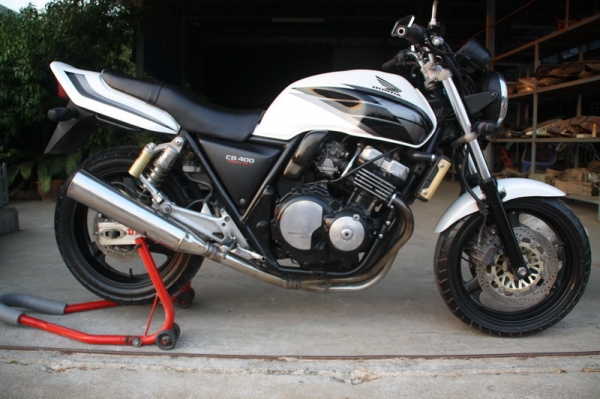 ขาย CB 400  ปี 93 อินวอย สรรพสามิตแท้ เครื่องดี  รถเดิมสวย สีใหม่ 69000