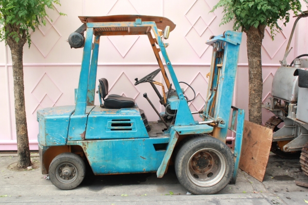 รถยก KOMATSU ยกได้ 2.5 ตัน เสาสูง 3 เมตร