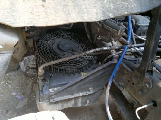 ขายรถ 6 ล้อ ดั้ม กระบะเหล้ก MITSUBISHI เครื่อง 4 สูบ 135 แรง เทอร์โบ 4 เกียร์ สภาพสวย สนใจโทร