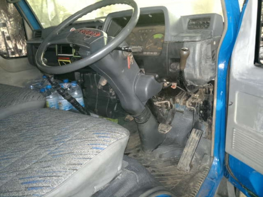 ขายรถ 6 ล้อ ดั้ม กระบะเหล้ก MITSUBISHI CANTER เครื่อง 4 สูบ 95 แรง สภาพสวย