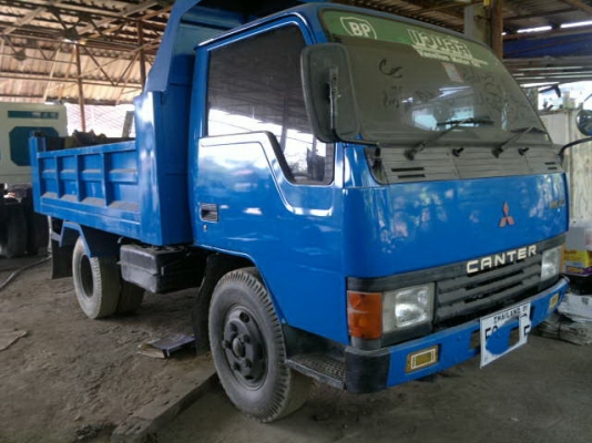 ขายรถ 6 ล้อ ดั้ม กระบะเหล้ก MITSUBISHI CANTER เครื่อง 4 สูบ 95 แรง สภาพสวย