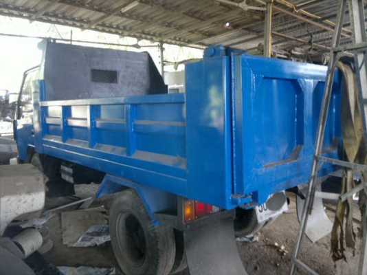 ขายรถ 6 ล้อ ดั้ม กระบะเหล้ก MITSUBISHI CANTER เครื่อง 4 สูบ 95 แรง สภาพสวย