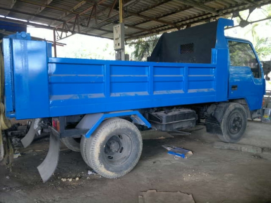 ขายรถ 6 ล้อ ดั้ม กระบะเหล้ก MITSUBISHI CANTER เครื่อง 4 สูบ 95 แรง สภาพสวย