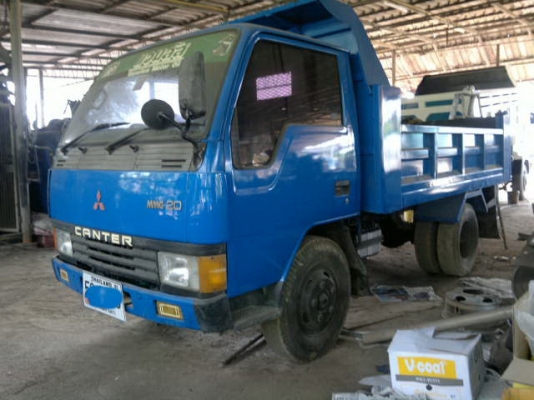 ขายรถ 6 ล้อ ดั้ม กระบะเหล้ก MITSUBISHI CANTER เครื่อง 4 สูบ 95 แรง สภาพสวย