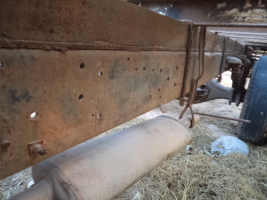 ขายรถอีซูซุ6ล้อเทเลอร์เครื่อง145แรง เข็นรถแม็กโค60 ได้สบาย ขายรถอีซูซุ6ล้อเทเลอร์เครื่อง145แรง เข็นรถแม็กโค60 ได้สบาย