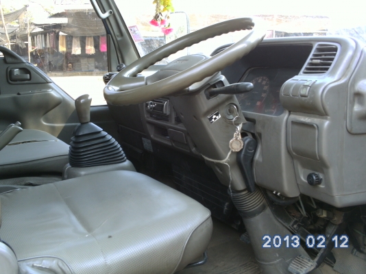 ขาย NPR  135  HP ฝาขาวประกอบสวยจริง (สุรินทร์) มือไวใจถึงโทรเลยช้าอด