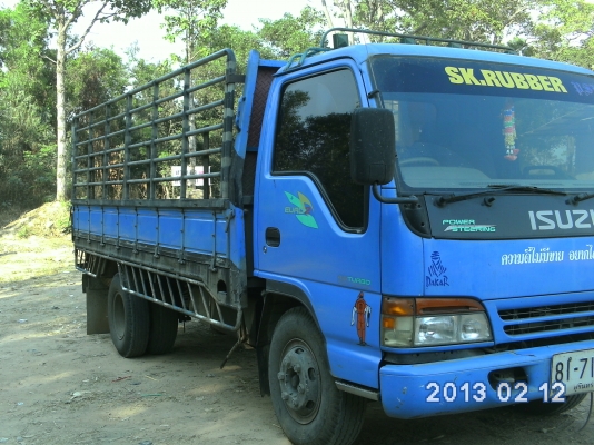 ขาย NPR  135  HP ฝาขาวประกอบสวยจริง (สุรินทร์) มือไวใจถึงโทรเลยช้าอด