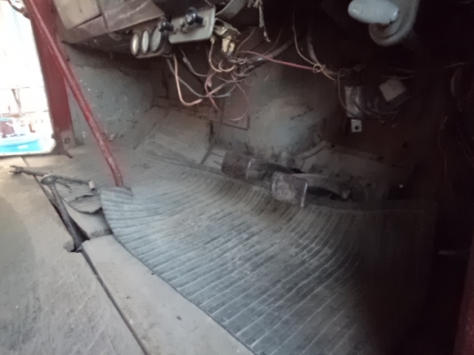 ขายรถอีซูซุ10ล้อ2เพลา เทเลอร์เข็นแม็กโค120 เครื่องEH700 สภาพสวยพร้อมใช้