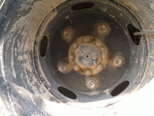 ขายรถ 6 ล้อ กระเหล็กดั้มTOYOTA-300 รถใช้งานอยู่