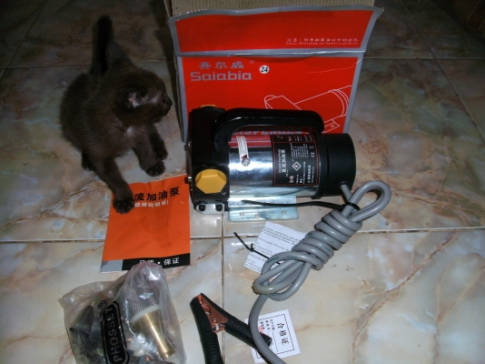 ปั๊มน้ำมันโซล่า12VDCและ24VDCสำหรับเครื่องจักรกลหนัก