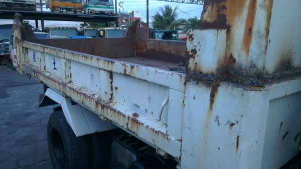 รถดั้มนอก hino FC  ซุปเปอร์เสี่ย6ล้อ 180แรง พร้อมใช้งาน