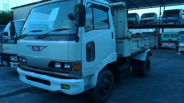 รถดั้มนอก hino FC  ซุปเปอร์เสี่ย6ล้อ 180แรง พร้อมใช้งาน