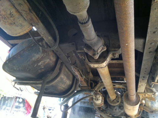 ขายรถเทเลอร์ 6 ล้อ HINO KR320 ติดตั้งเครน 3 พร้อมรถแทรกเตอรื D2-5