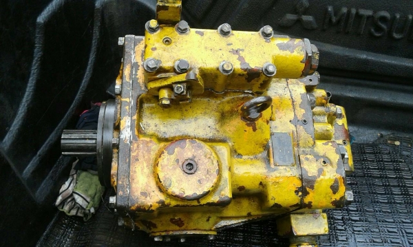 บริการซ่อมรถเครน KATO  TADANO