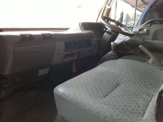 รถอิซูซุ 6 ล้อดั๊ม NKR  130 แรงม้า ปี 50 สนใจติดต่อ 081 - 6079515