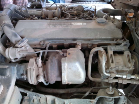 รถอิซูซุ 6 ล้อดั๊ม NKR  130 แรงม้า ปี 50 สนใจติดต่อ 081 - 6079515