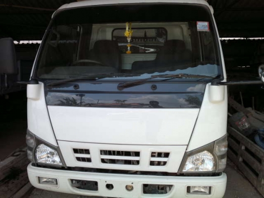 รถอิซูซุ 6 ล้อดั๊ม NKR  130 แรงม้า ปี 50 สนใจติดต่อ 081 - 6079515