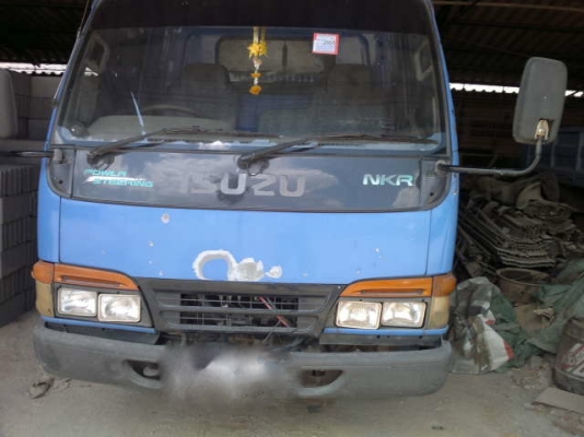 รถอิซูซุ 6 ล้อดั๊ม NKR  130 แรงม้า  ปี 46  สนใจติดต่อ 081 - 6079515
