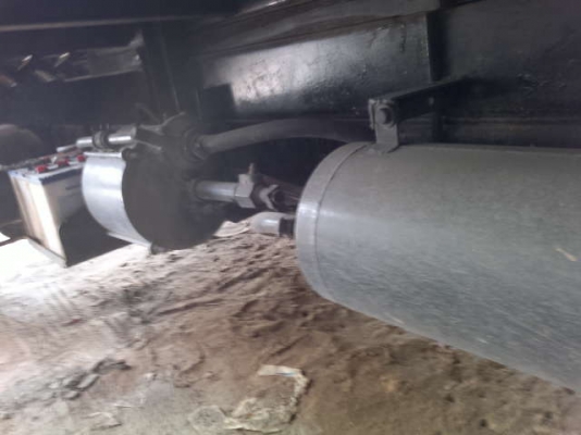 รถอิซูซุ 6 ล้อดั๊ม NPR  120 แรงม้า ปี 40 สนใจติดต่อ 081 - 6079515