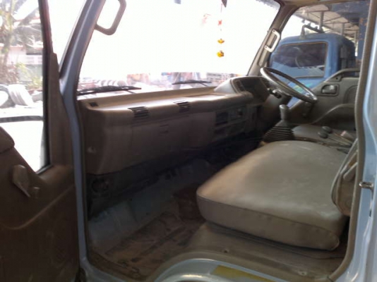 รถอิซูซุ 6 ล้อดั๊ม NPR  120 แรงม้า ปี 40 สนใจติดต่อ 081 - 6079515