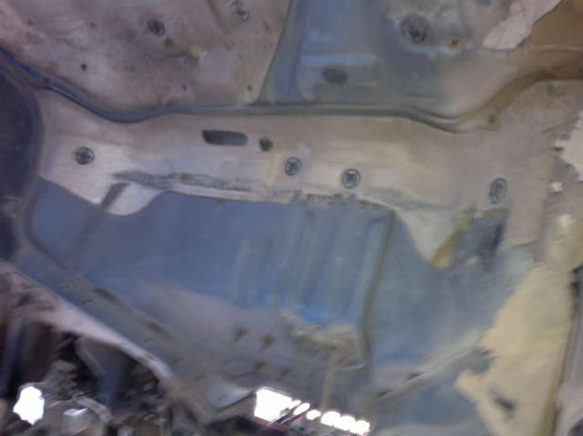 รถอิซูซุ 6 ล้อดั๊ม NPR  120 แรงม้า ปี 40 สนใจติดต่อ 081 - 6079515