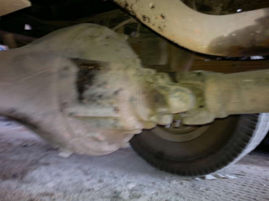 รถอิซูซุ 6 ล้อดั๊ม NPR  120 แรงม้า ปี 40 สนใจติดต่อ 081 - 6079515