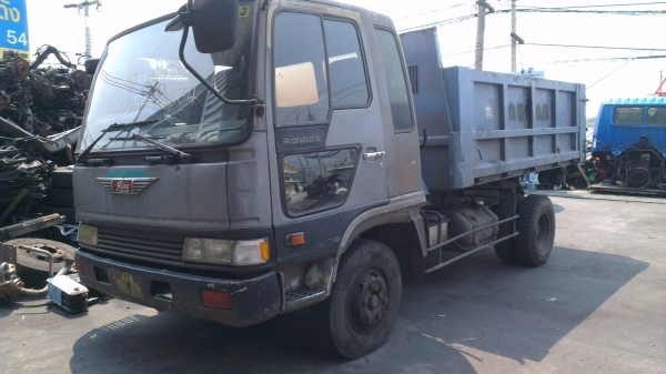 รถดั้มจากญี่ปุ่น รุ่นสิงห์ไฮเทค เครื่อง195 พร้อมกะบะ ใบอินวอย