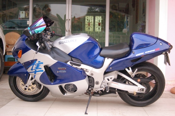 HAYABUSA GSX1300 สเปกแคนนาดา ทะเบียนกรุงเทพ เล่มเขียวภาษี พรบ ไม่ขาดต่อ สวยๆๆ