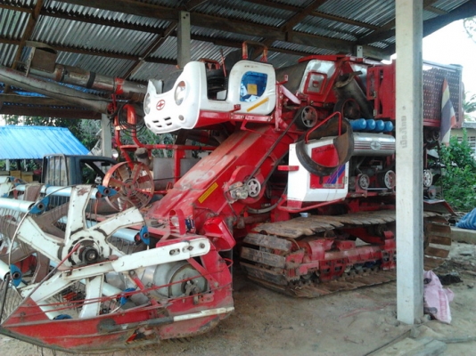 ขาย แพ็คคู่ รถเกี่ยว+รถลาก2เพลา ศักดิ์พัฒนา SS-300T ปี53 เครื่องHO7C 185เทอโบ ปั๊มไดกิ้น22 ตัวเดิน12HT อุ้ม1.5ตัน/หัวยาว2เพลาเครื่องEH700 168แรง ยางดี หางไฮฯ พร้อมลุยนาปรัง ราคาต่อรองได้ครับ