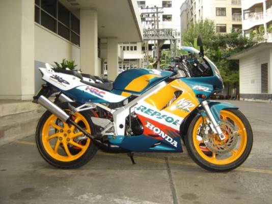 NSR150SP PROARM มี 5 คัน ทำสีใหม่ สวยมาก สนใจติดต่อ คุณแจ็ค 0808051985 กทม แถว เซ็นทรัลพระราม 3 ราคา 39900 บาท ราคาต่อรองได้ ครับ NSR150SP PROARM มี 5 คัน ทำสีใหม่ สวยมาก สนใจติดต่อ คุณแจ็ค 0808051985 กทม แถว เซ็นทรัลพระราม 3 ราคา 39900 บาท ราคาต่อรองได้ ครับ