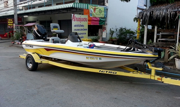 2004ขายเรือ BASS NITRO NX882  150HP