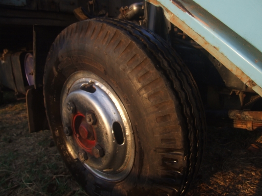 ขาย 6 ล้อ ISUZU  NKR 110