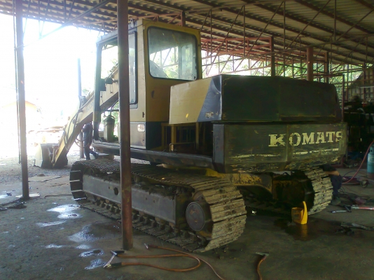 ขายด่วน!..รถแบคโฮ KOMATSU PC120-3-S/N 21983 รถสวย มีลายหัวเจาะ และหัวแย๊ก พร้อมใช้ แถมฟรี ให้ไว้ใช้งาน.