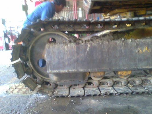 ขายด่วน!..รถแบคโฮ KOMATSU PC120-3-S/N 21983 รถสวย มีลายหัวเจาะ และหัวแย๊ก พร้อมใช้ แถมฟรี ให้ไว้ใช้งาน.