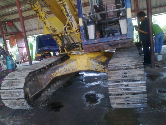 ขายด่วน!..รถแบคโฮ KOMATSU PC120-3-S/N 21983 รถสวย มีลายหัวเจาะ และหัวแย๊ก พร้อมใช้ แถมฟรี ให้ไว้ใช้งาน.