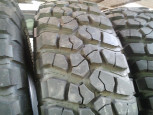 ขายล้อลายแบรดลี่ย์16x8x0พร้อมBF KM2 265 75 16ปี 2011