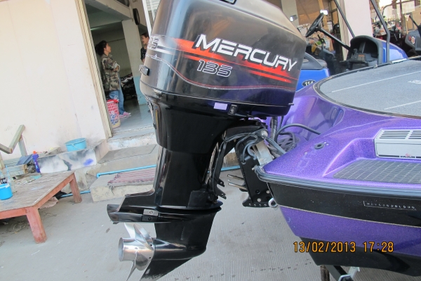 -ผ่อนได้- ขาย BASS CAJUN 17 ฟุต พร้อมเครื่อง MERCURY 135 แรง เรือนำเข้า