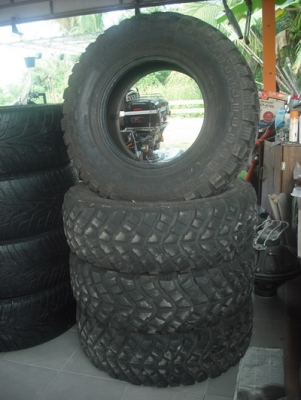 ขายยางโยโกฮามา265/75/16ปี2011ราคา20,000บาท