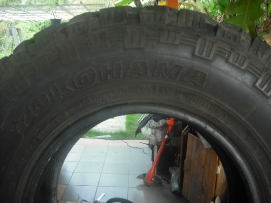 ขายยางโยโกฮามา265/75/16ปี2011ราคา20,000บาท