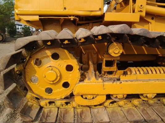 ขายแทรกเตอรื์KOMATSU, D 20 5 สะไล้6ทิดทางรถสวยเต็มพร้อมใช้ราคาถูก