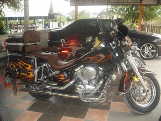 สงสัยยังไม่โดนลดราคากันไปเลยครับ