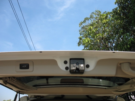 เป็นรุ่น  minor change นะครับ   ท็อปสุด ( ขายเอง )