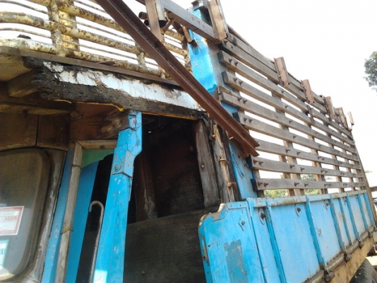 ISUZU TX 145 HP 6BB1 รถหัวยาว 10 ล้อดั๊มพ์เพลาเดียว กระบะดั๊มพ์คอกไม้ 8 ตันสภาพดีไม่มีผุกร่อน ช่วงล่างใหญ่ชุดเพลาโบกี้ของ HINO F18 เครื่องดี ช่วงล่างคัชซีไม่ผุ ยางดี 10 เส้นพร้อมบรรทุกพร้อมใช้งานได้เลย เอกสารเล่มทะเบียนครบพร้อมโอน ราคาต่อรองได้ครับ