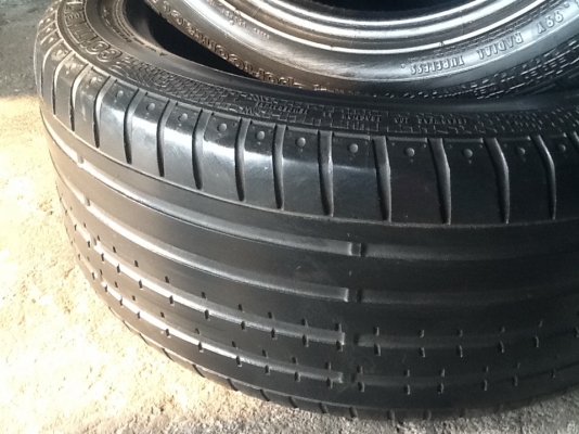 ขายยาง 255/45/18 ปี09 1คู่ ราคา 2,300บาท